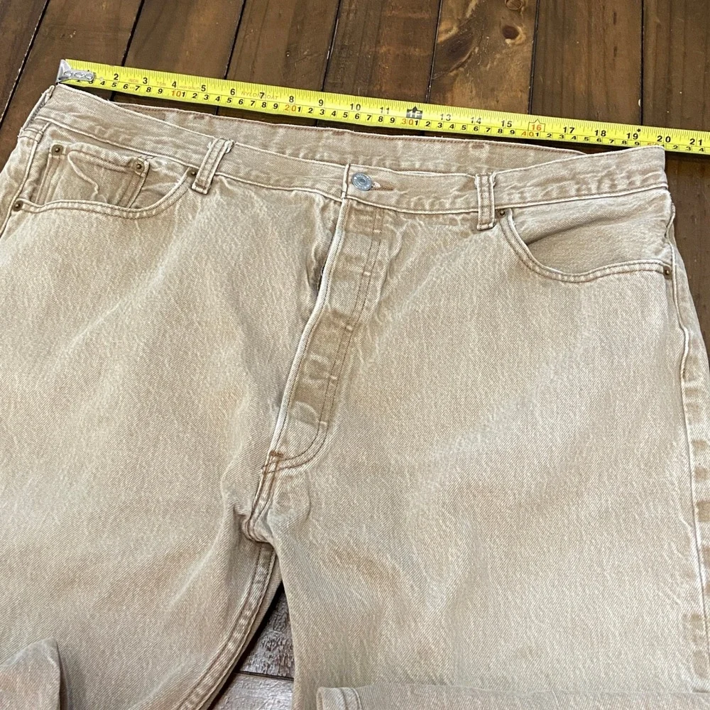 Levis 501 Original Fit Tan Khaki Denim Jeans Mens 44x32 button fly straight leg